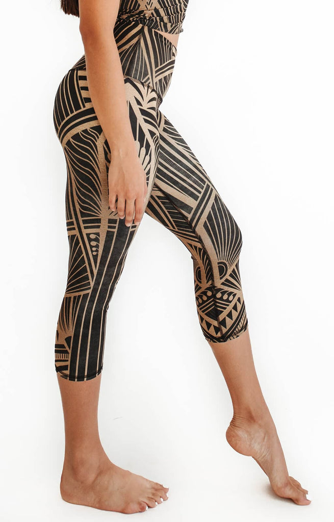 Elegant Empire Printed Yoga Crops right