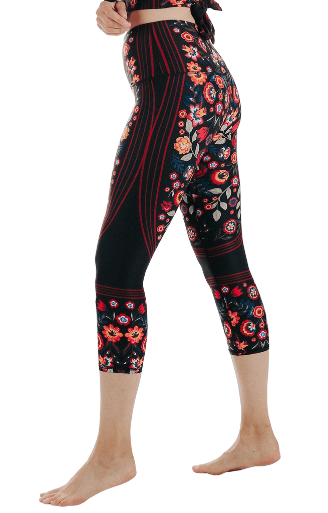 Folklore Printed Yoga Crops left