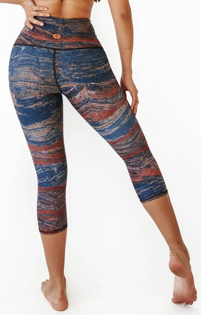 Pedra Printed Yoga Crops Back